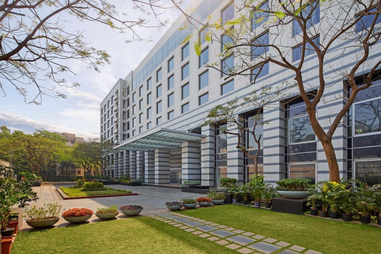 Grand Hyatt Mumbai Hotel And Residences Eksteriør bilde The Oberoi, Mumbai