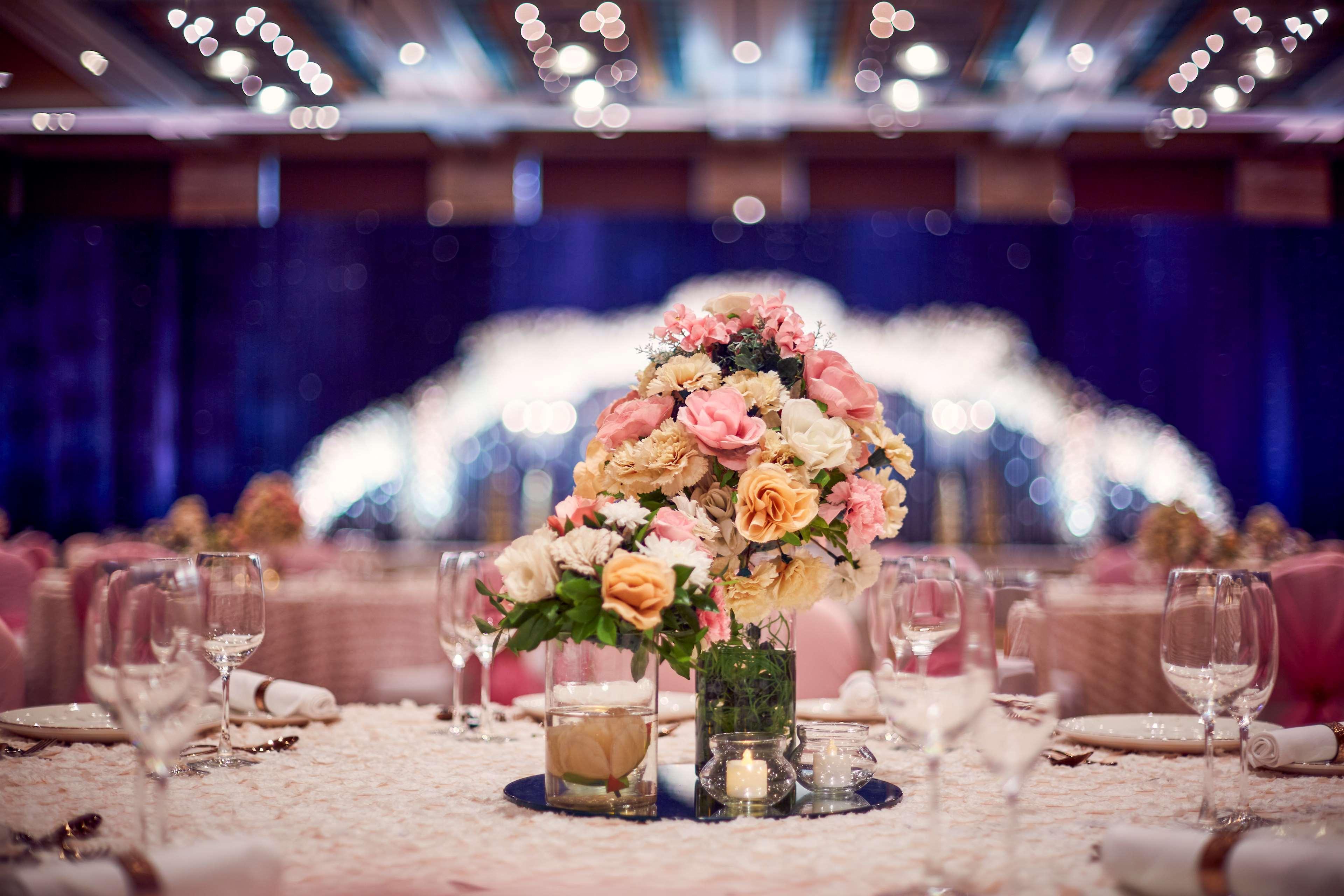 Grand Hyatt Mumbai Hotel And Residences Eksteriør bilde A wedding reception
