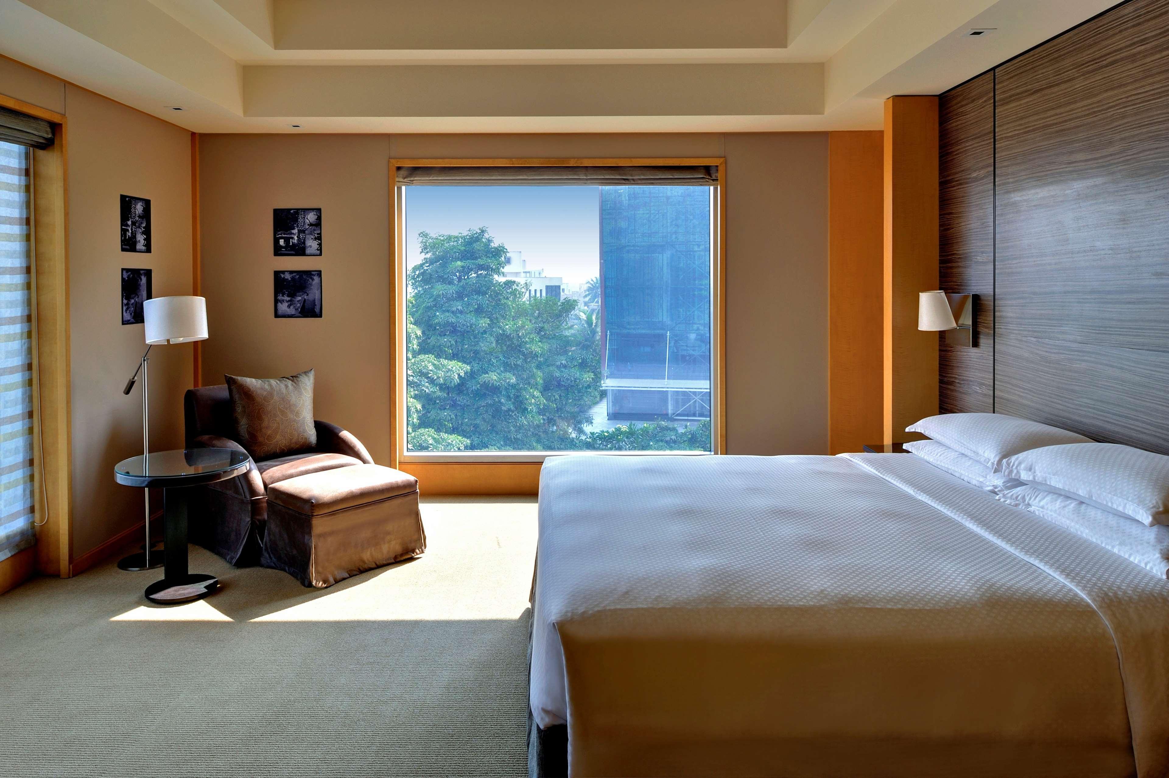 Grand Hyatt Mumbai Hotel And Residences Eksteriør bilde Deluxe Room